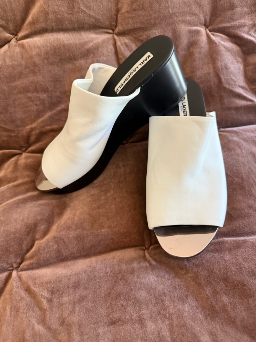 Karl Lagerfeld Off-White Leather Slide Mules
